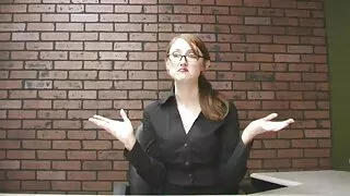 ქალი sucks cock.