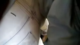 კანდიდატი იღებს ანალს ფულისთვის.
