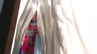 Masturbated ბიჭი ბუჩქი.