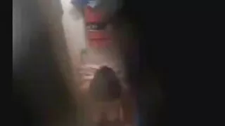 ჩაერთონ ჯგუფური ერთად ულვაშიანი bastard.