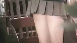 ქერა სილიკონის მკერდის ემსახურება კლიენტებს მედდა კაბა.