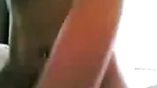 პიკაპის fucked ქერა შესასვლელთან.