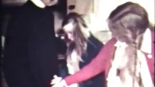 Blondie Fesser sucks და fucks სანაპიროზე.