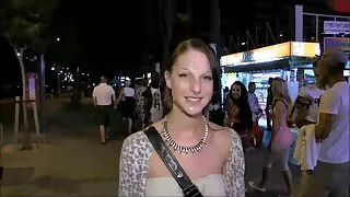 o ohnn სიყვარული სიყვარული fucked stepmom და მისი საუკეთესო მეგობარი.