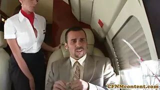 Fucks fito დედა ჯდება kitty