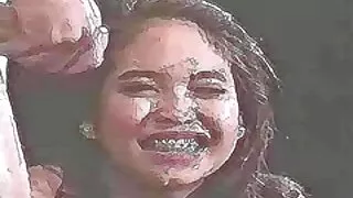 მეზობლის ცოლი დიდი მკერდი.