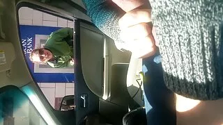 Asa Akira იღებს busted მიერ დაბმული და ყლე მისი პირით.
